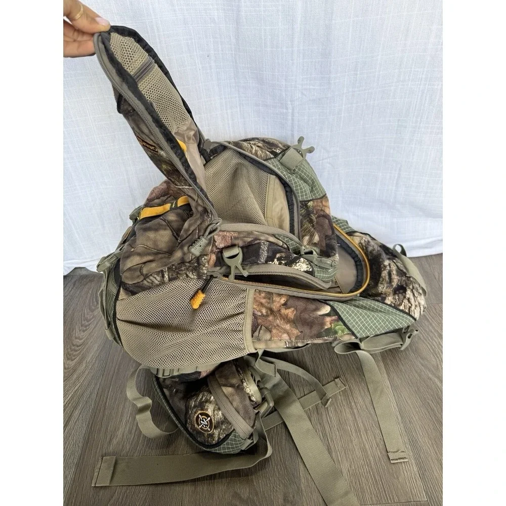Tenzing TZ 2220 Hunting Backpack Camo Realtree Tactical Day Pack Hiking Rifle
